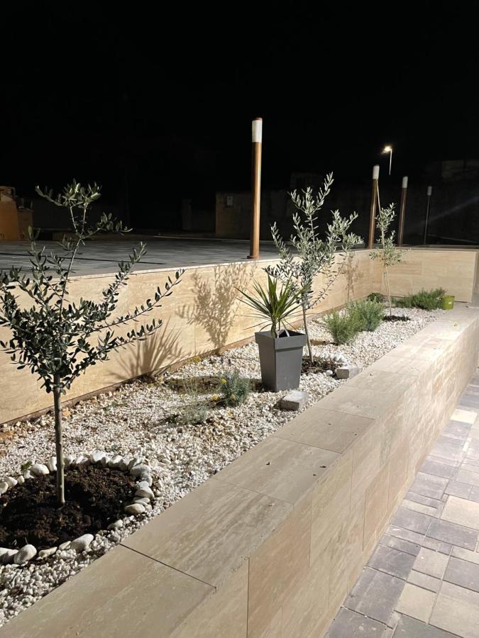 Vila Regina Apartment Paloma With Swimming Pool Jezera Exterior photo